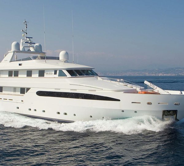 Yacht AGRAM, Heesen Yachts | CHARTERWORLD Luxury Superyacht Charters